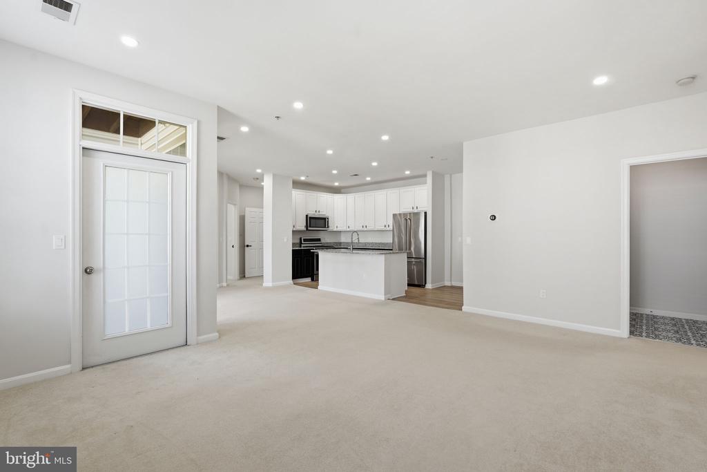 11506 SPERRIN CIRCLE Unit: 305