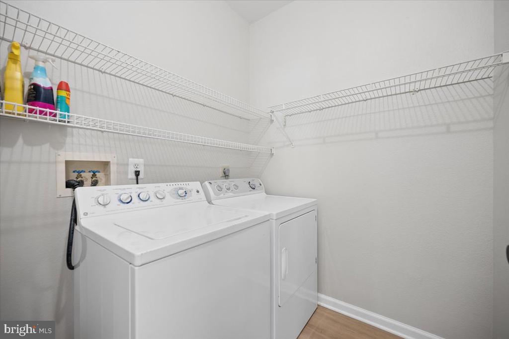 1550 SPRING GATE DRIVE Unit: 8113