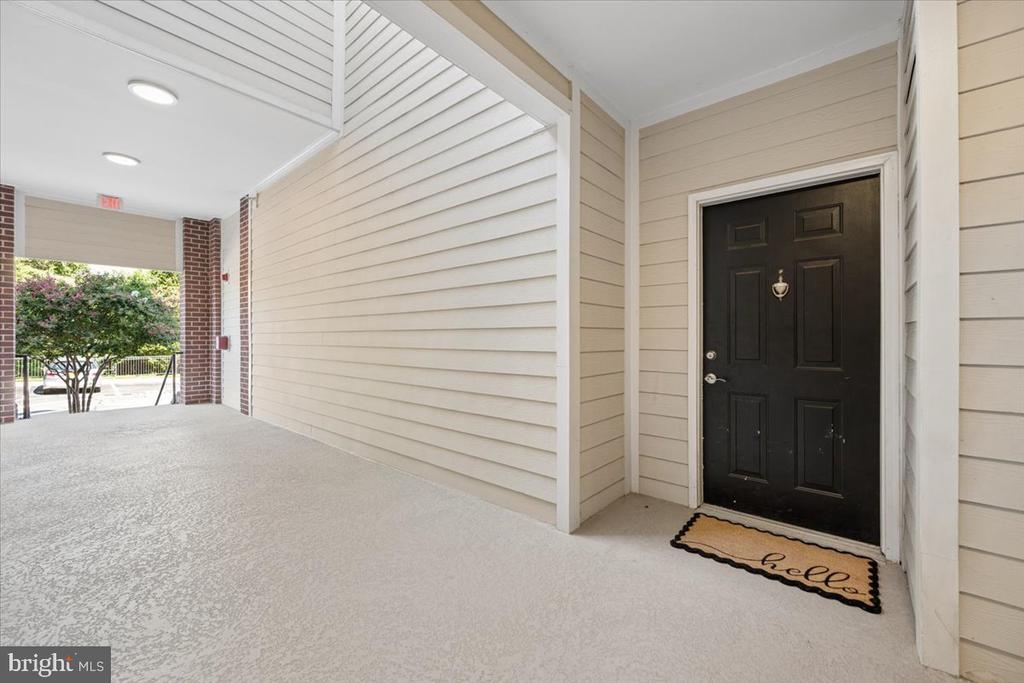1550 SPRING GATE DRIVE Unit: 8113