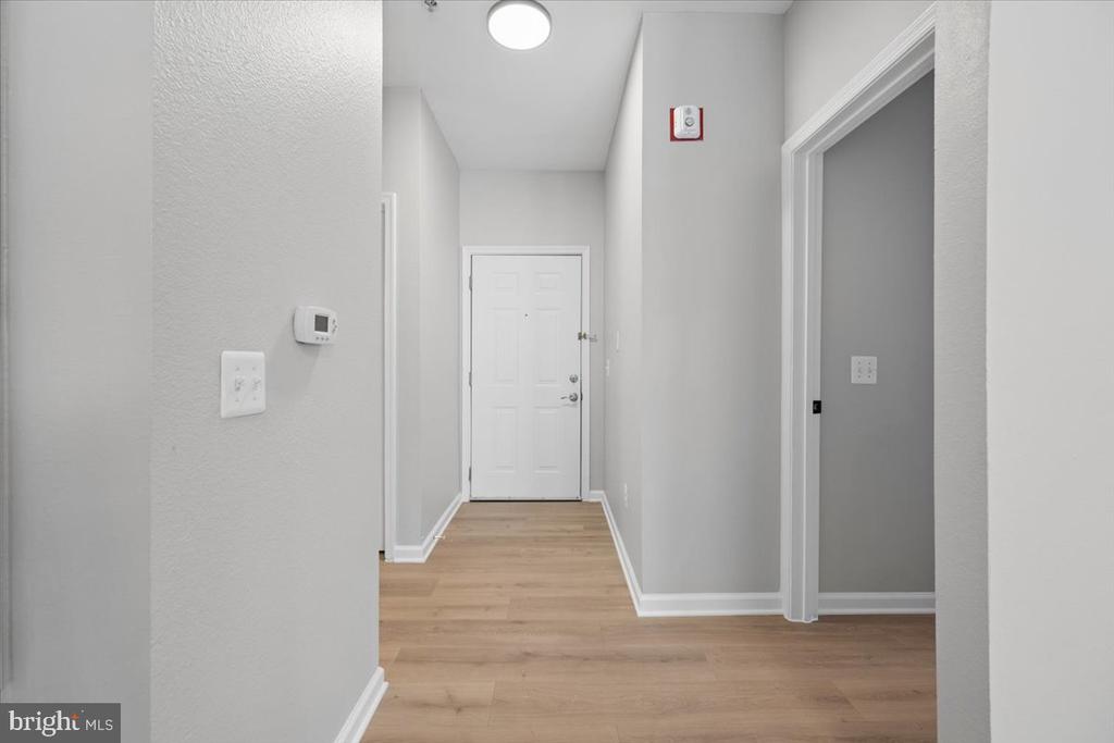 1550 SPRING GATE DRIVE Unit: 8113