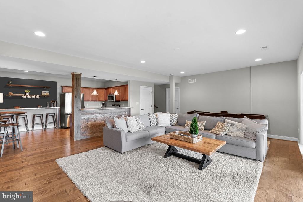 694 WINCHESTER TRAIL