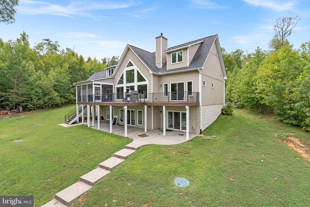 694 WINCHESTER TRAIL