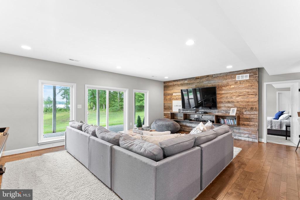 694 WINCHESTER TRAIL
