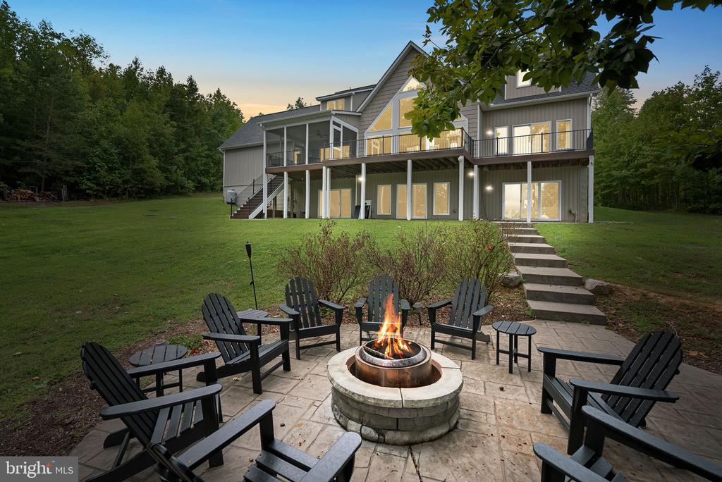 694 WINCHESTER TRAIL
