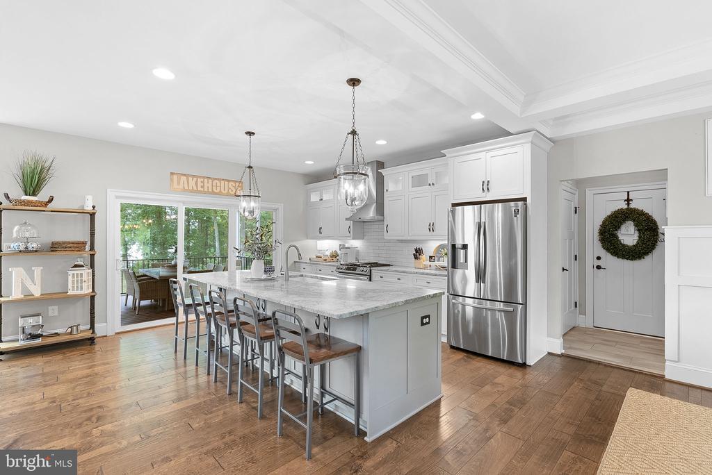 694 WINCHESTER TRAIL
