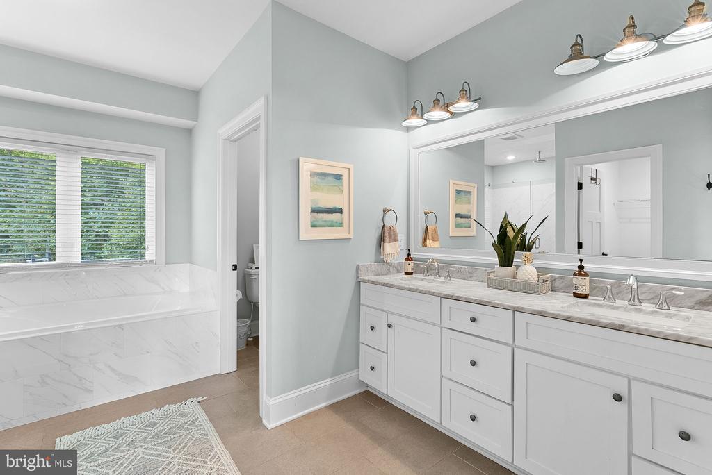 694 WINCHESTER TRAIL