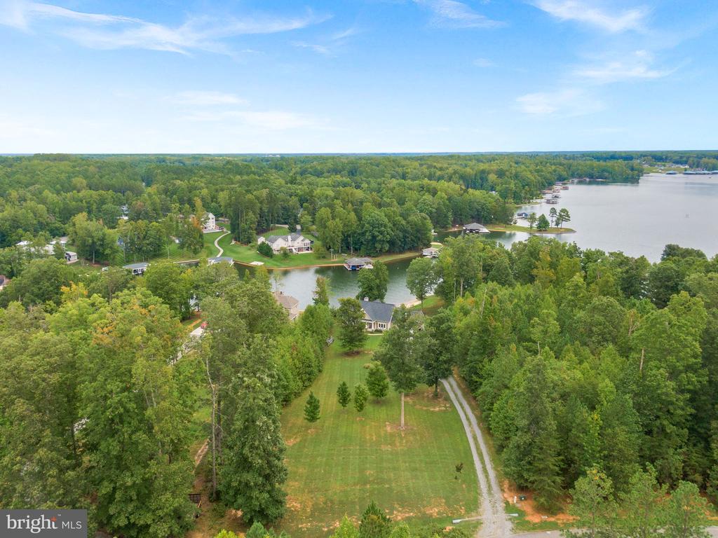 694 WINCHESTER TRAIL
