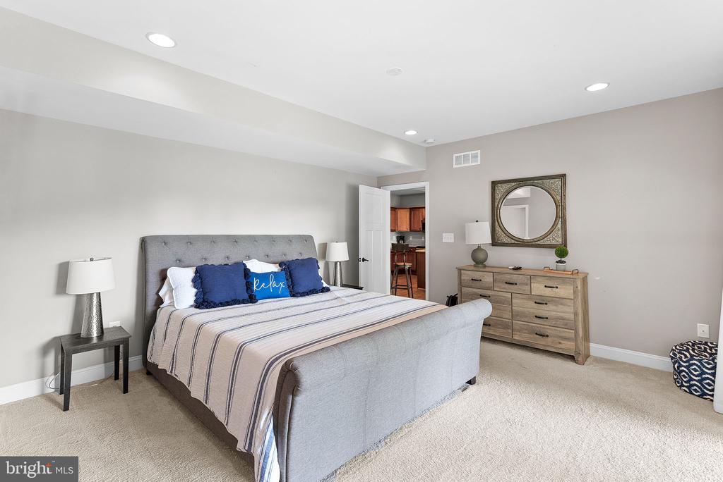 694 WINCHESTER TRAIL