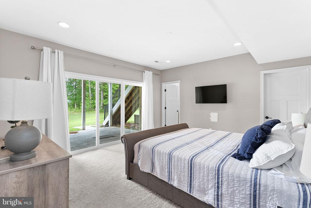 694 WINCHESTER TRAIL