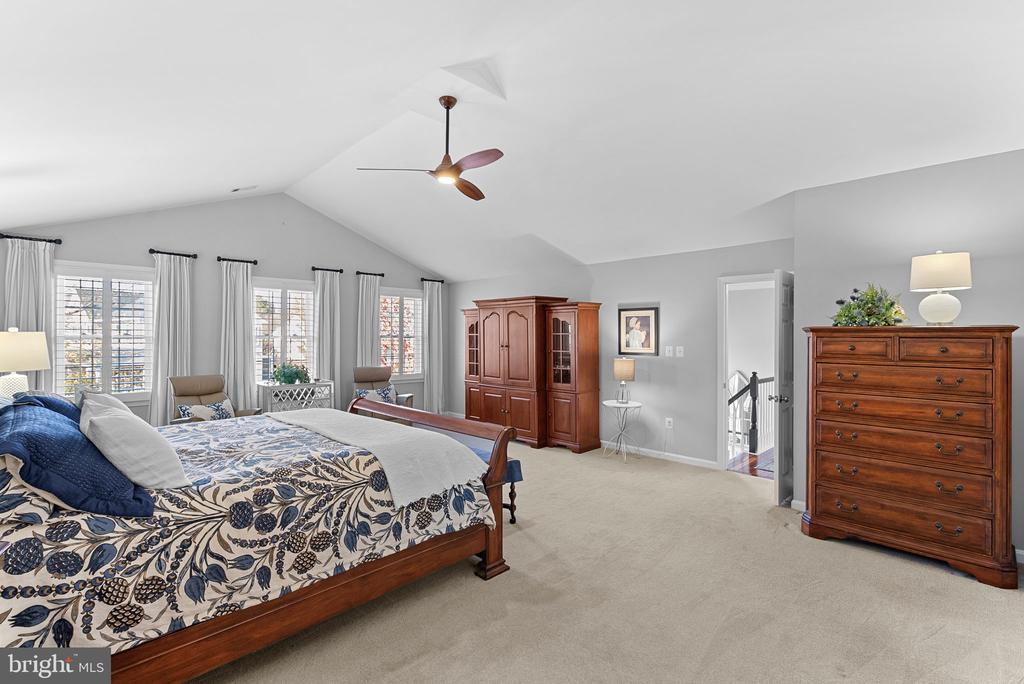 20340 ADVANTAGE COURT