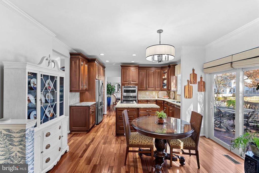 20340 ADVANTAGE COURT