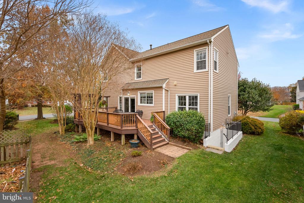 20340 ADVANTAGE COURT