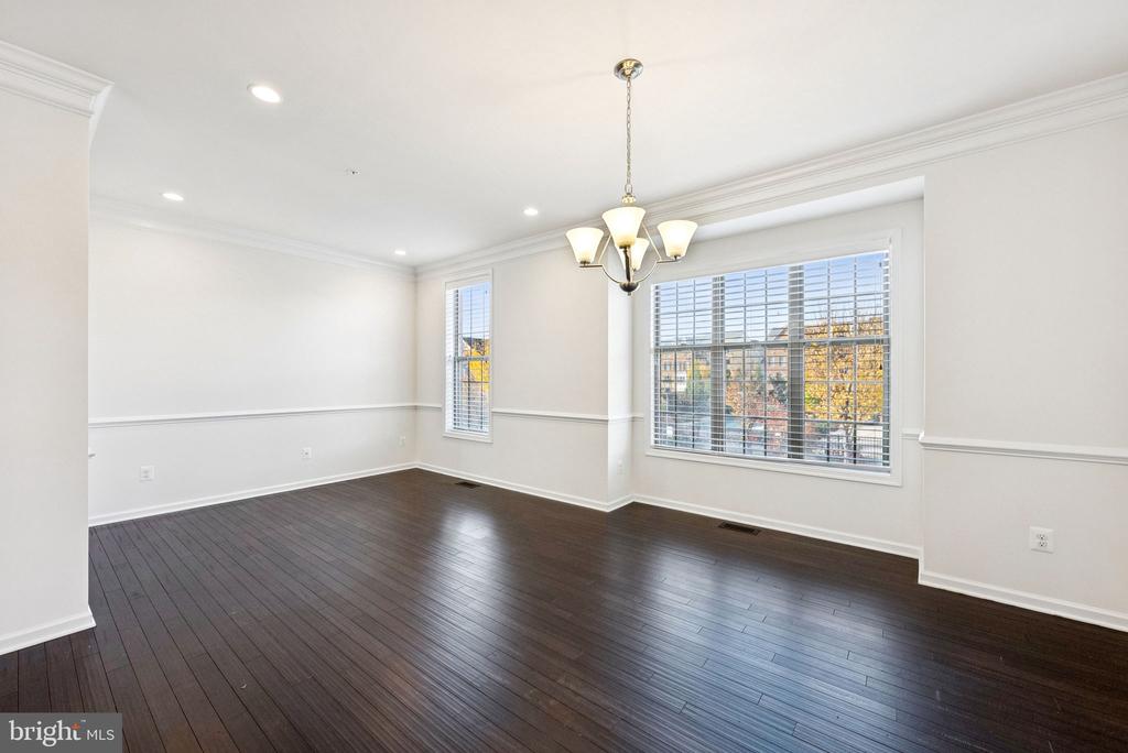 22613 NAUGATUCK SQUARE