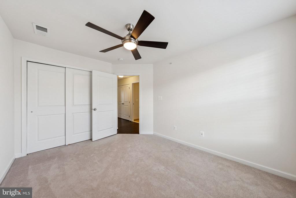 22613 NAUGATUCK SQUARE