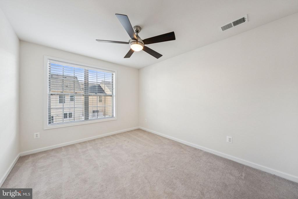 22613 NAUGATUCK SQUARE