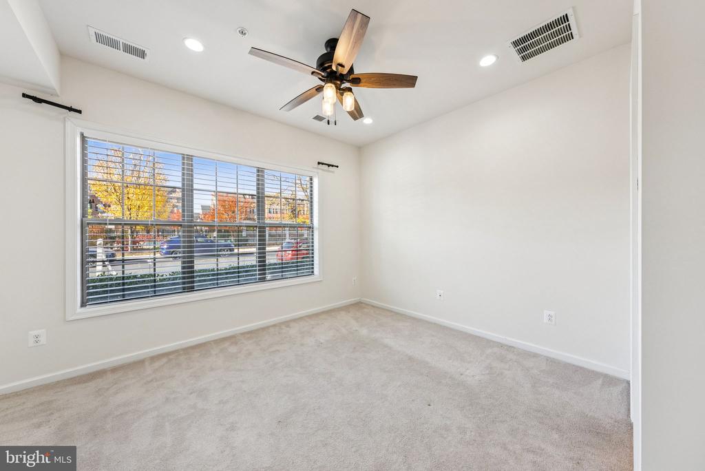 22613 NAUGATUCK SQUARE