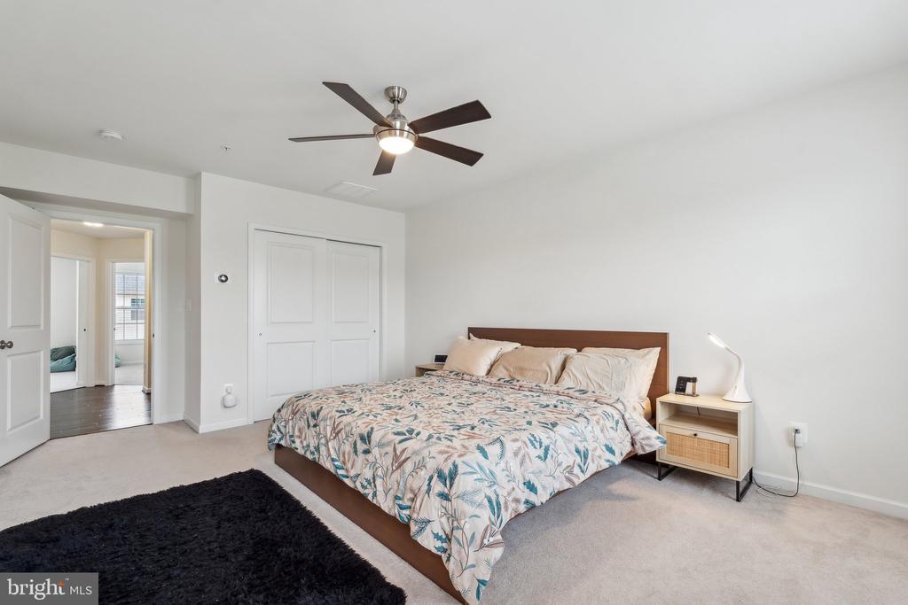 22613 NAUGATUCK SQUARE