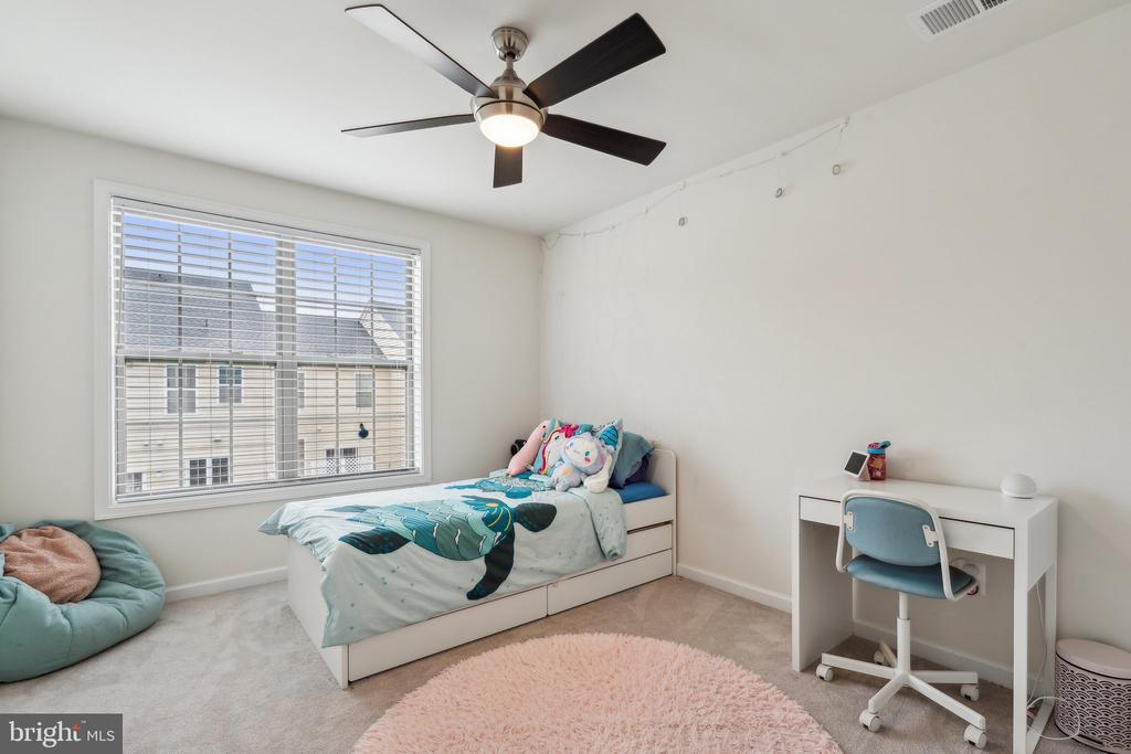 22613 NAUGATUCK SQUARE