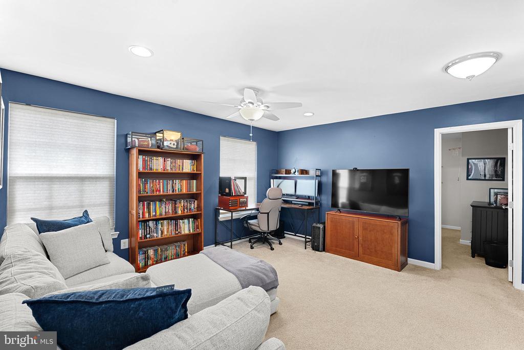25478 KINSALE PLACE
