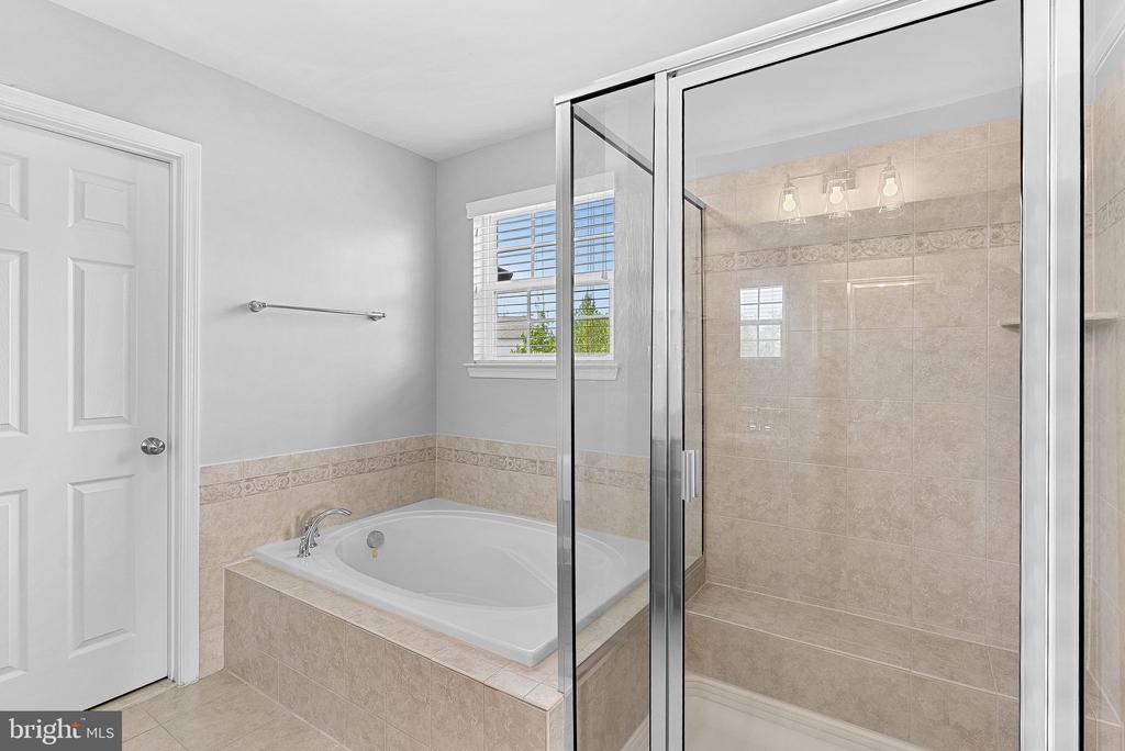 25478 KINSALE PLACE