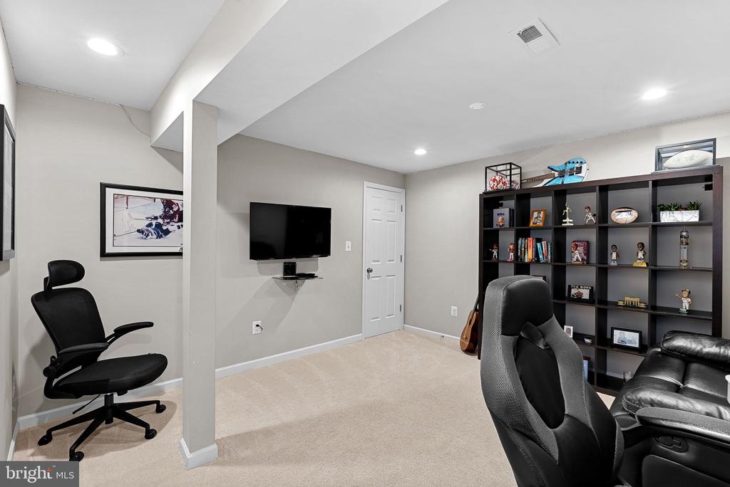 25478 KINSALE PLACE