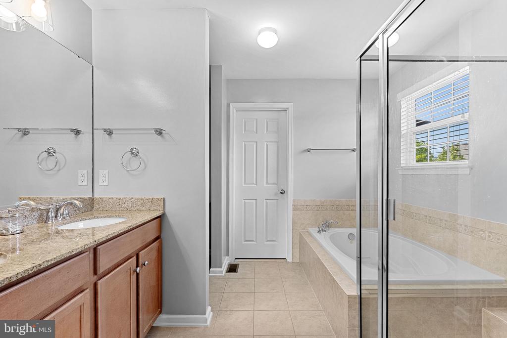 25478 KINSALE PLACE