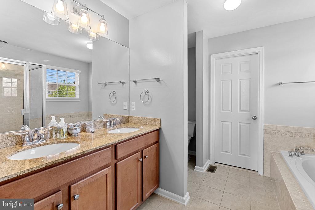 25478 KINSALE PLACE