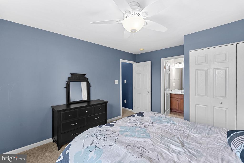 25478 KINSALE PLACE