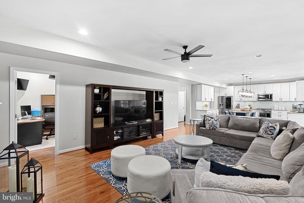 25478 KINSALE PLACE