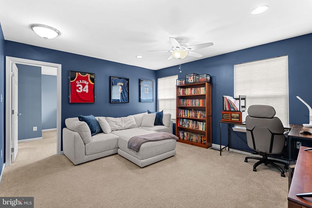 25478 KINSALE PLACE