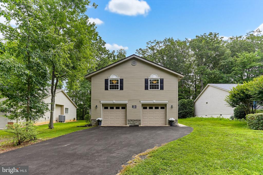 136 EAGLE COURT