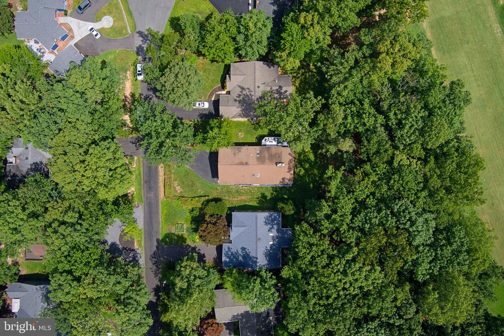 136 EAGLE COURT