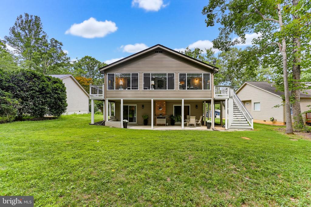 136 EAGLE COURT
