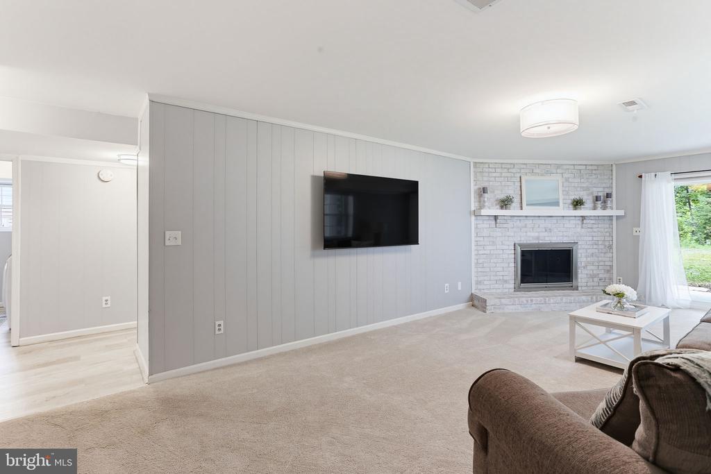 136 EAGLE COURT