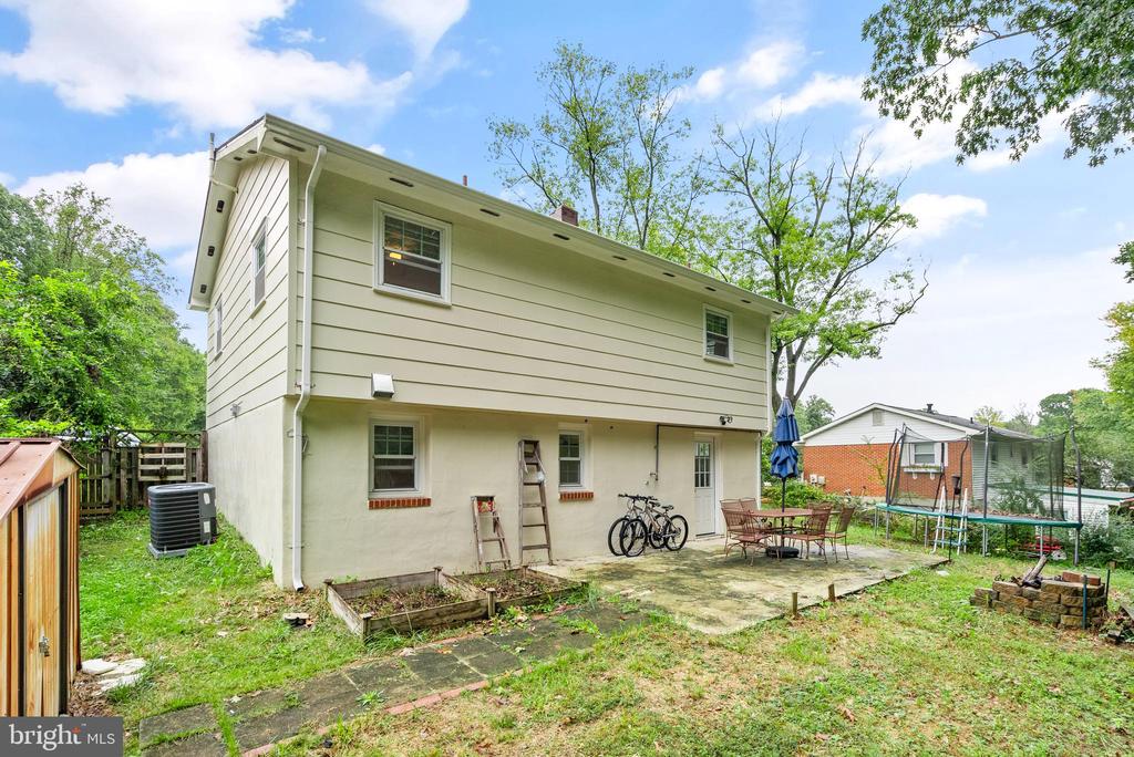 3617 FREEMONT PLACE