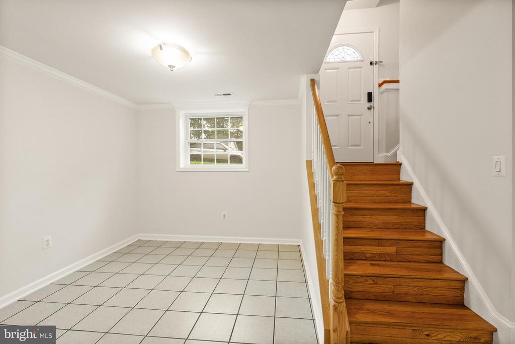 3617 FREEMONT PLACE