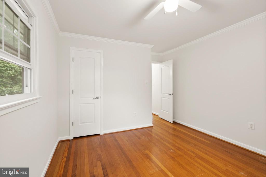 3617 FREEMONT PLACE