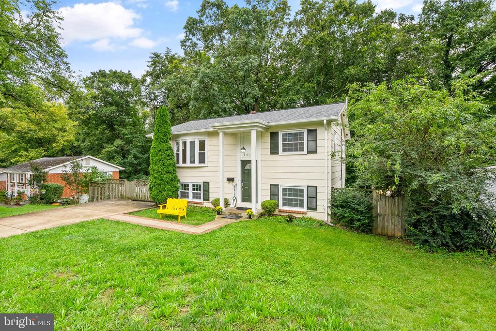 3617 FREEMONT PLACE