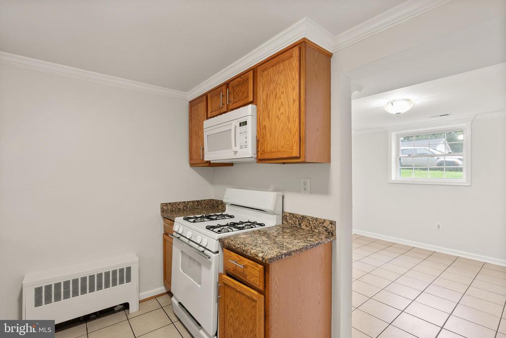 3617 FREEMONT PLACE