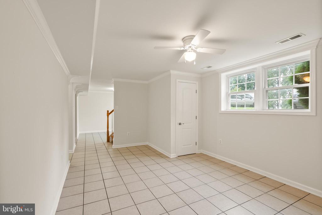 3617 FREEMONT PLACE