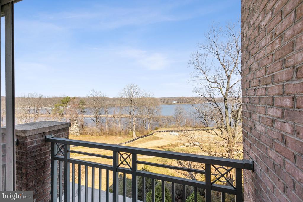 820 BELMONT BAY DRIVE Unit: 405