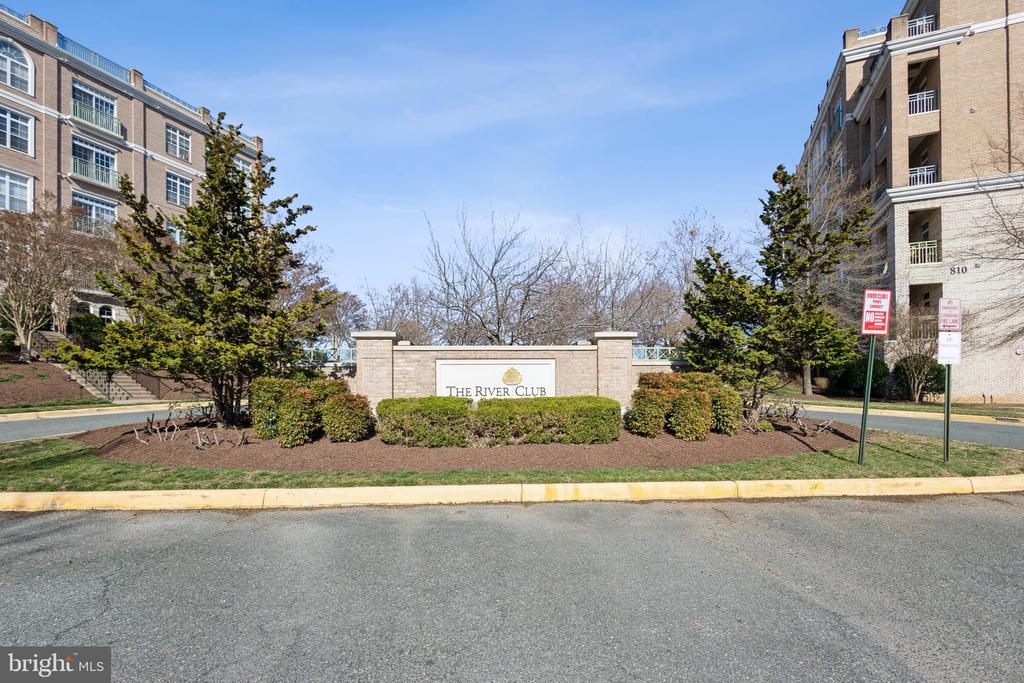 820 BELMONT BAY DRIVE Unit: 405