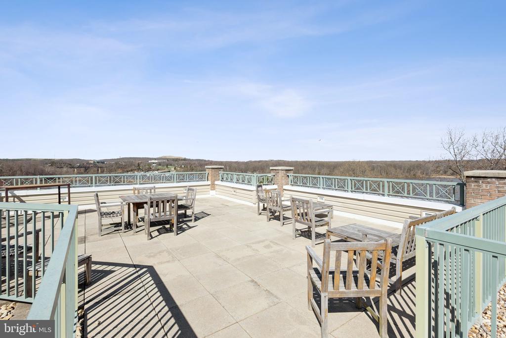 820 BELMONT BAY DRIVE Unit: 405