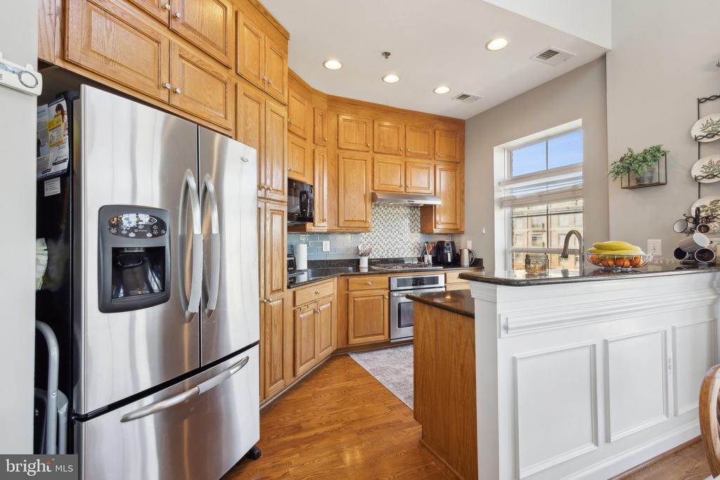 820 BELMONT BAY DRIVE Unit: 405