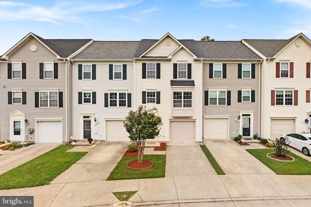 11054 CLOVERTREE COURT