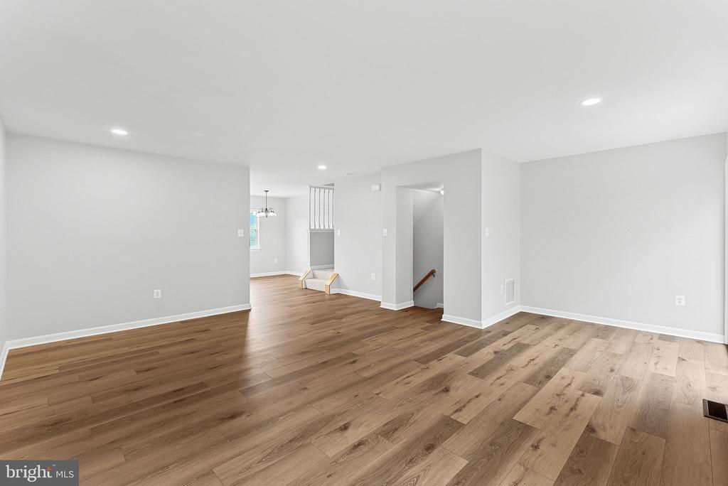 11054 CLOVERTREE COURT