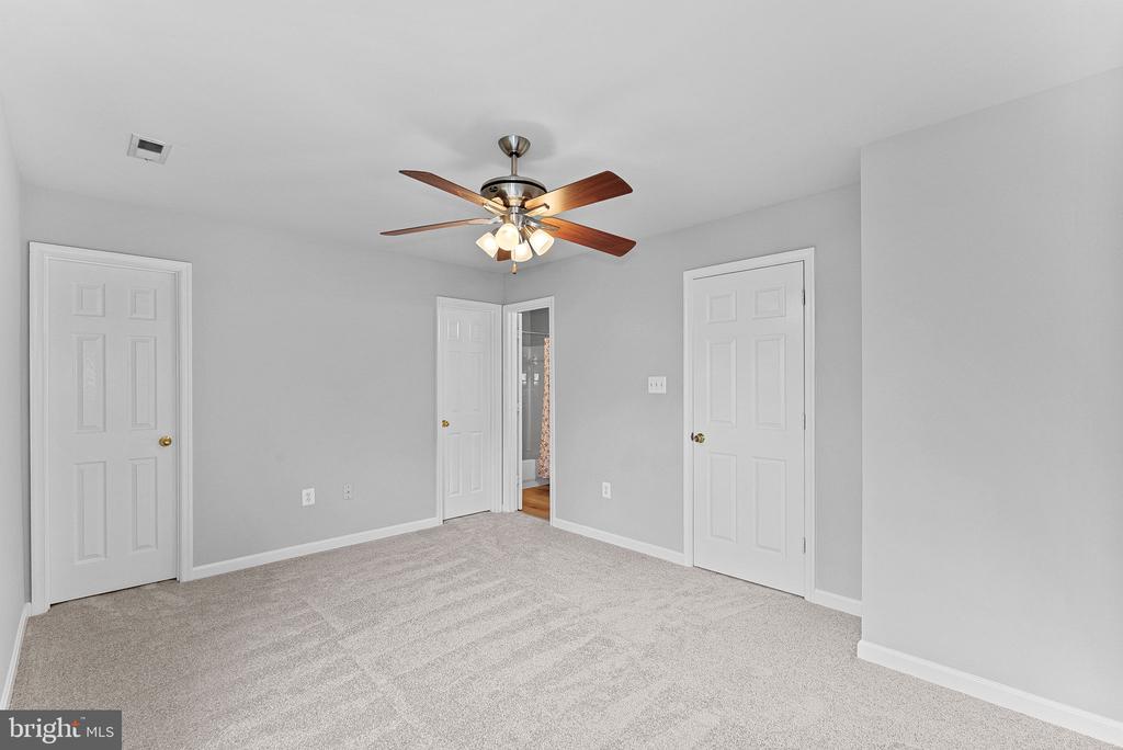 11054 CLOVERTREE COURT