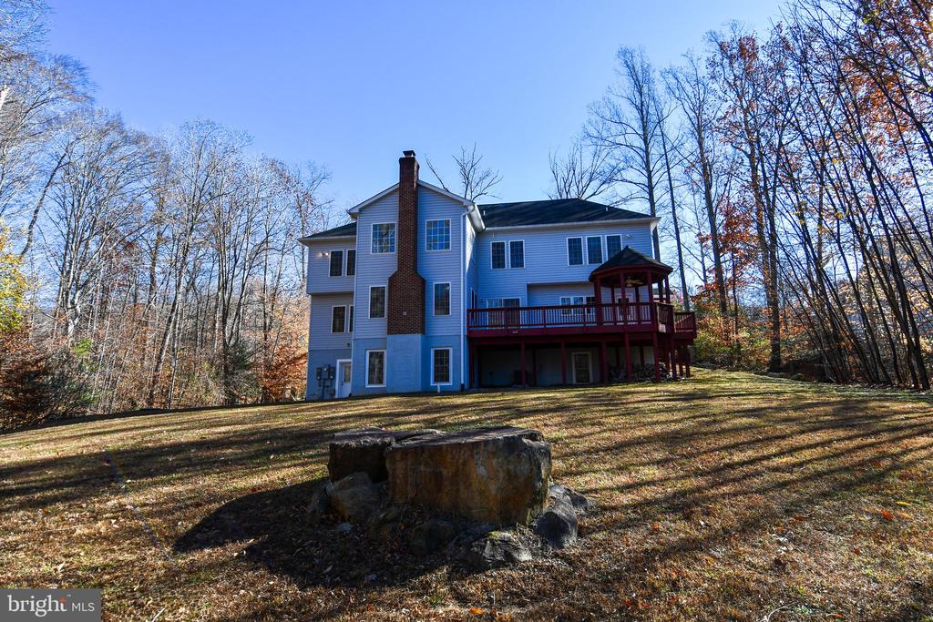 8368 HICKORY HOLLOW COURT