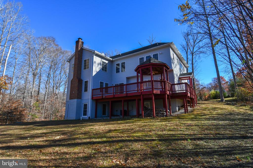 8368 HICKORY HOLLOW COURT