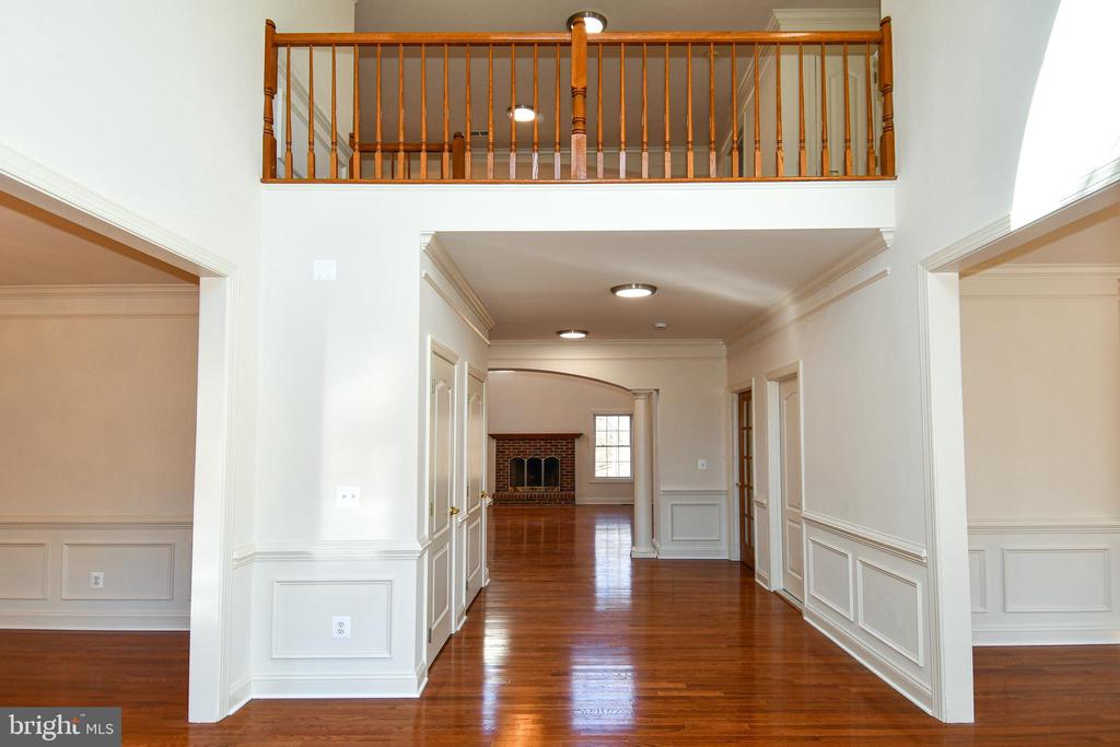 8368 HICKORY HOLLOW COURT